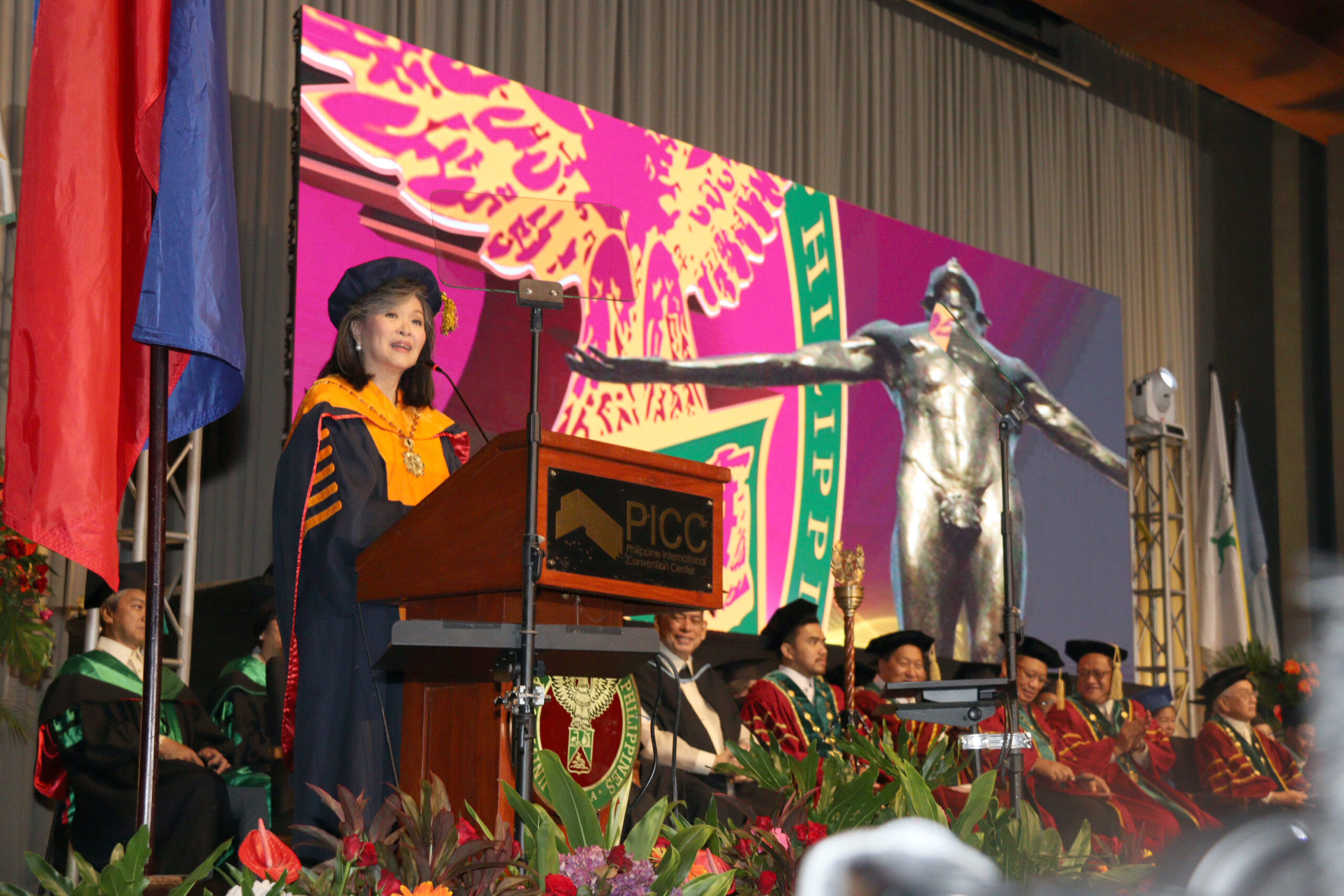 UPM Chancellor Reflects on Life Lessons and Inspires Graduates ...